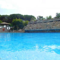 Flat at the first line of the sea / lake in Spain, Catalunya, Girona, 40 sq.m.