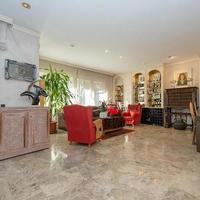 Квартира в пригороде в Испании, Каталония, Барселона, 200 кв.м.