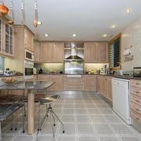 Квартира в пригороде в Испании, Каталония, Барселона, 200 кв.м.