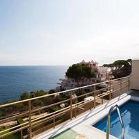 Apartment at the first line of the sea / lake in Spain, Catalunya, Girona, 130 sq.m.