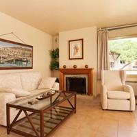 Apartment at the first line of the sea / lake in Spain, Catalunya, Girona, 130 sq.m.