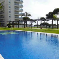 Flat at the first line of the sea / lake in Spain, Catalunya, Girona, 65 sq.m.