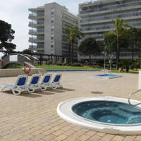 Flat at the first line of the sea / lake in Spain, Catalunya, Girona, 65 sq.m.