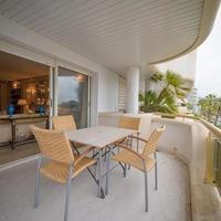 Квартира на первой линии моря/озера в Испании, Каталония, Багур, 180 кв.м.