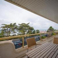 Квартира на первой линии моря/озера в Испании, Каталония, Багур, 180 кв.м.