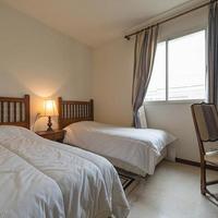 Квартира на первой линии моря/озера в Испании, Каталония, Багур, 180 кв.м.