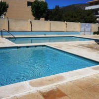 Квартира на первой линии моря/озера в Испании, Каталония, Багур, 108 кв.м.