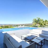Villa in Spain, Andalucia, 610 sq.m.