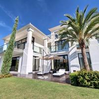 Villa in Spain, Andalucia, 722 sq.m.