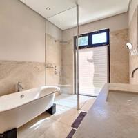 Villa in Spain, Andalucia, 722 sq.m.