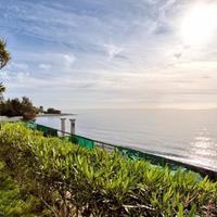 Вилла на первой линии моря/озера в Испании, Андалусия, 700 кв.м.