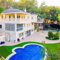Villa in Spain, Comunitat Valenciana, Alicante, 360 sq.m.