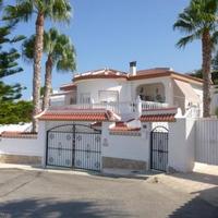Villa in Spain, Comunitat Valenciana, Alicante, 161 sq.m.