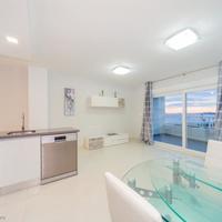Flat at the first line of the sea / lake in Spain, Comunitat Valenciana, Alicante, 67 sq.m.