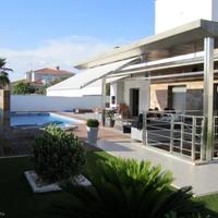 Villa in Spain, Comunitat Valenciana, Alicante, 396 sq.m.