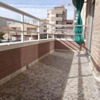 Flat at the first line of the sea / lake in Spain, Comunitat Valenciana, Alicante, 140 sq.m.