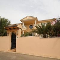 House in Spain, Comunitat Valenciana, Alicante, 850 sq.m.