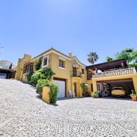 Villa in Spain, Andalucia, 322 sq.m.