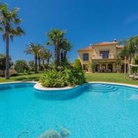 Villa in Spain, Andalucia, 549 sq.m.
