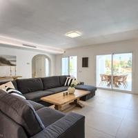 Villa in the city center in Spain, Andalucia, 241 sq.m.