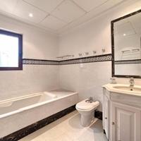 Вилла в Испании, Андалусия, 910 кв.м.