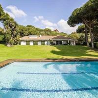 Villa in Spain, Catalunya, Begur, 1000 sq.m.