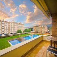 Пентхаус на второй линии моря/озера в Испании, Каталония, Багур, 133 кв.м.