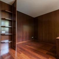 Villa in Spain, Catalunya, Barcelona, 831 sq.m.