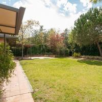 Villa in Spain, Catalunya, Barcelona, 831 sq.m.