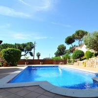 House in Spain, Catalunya, Girona, 260 sq.m.