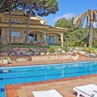 Villa in Spain, Catalunya, Girona, 537 sq.m.