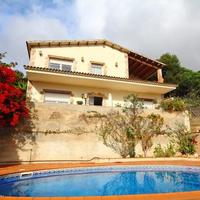 House in Spain, Catalunya, Girona, 230 sq.m.