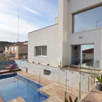 Дом в Испании, Каталония, Багур, 313 кв.м.