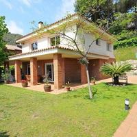 House in the city center in Spain, Catalunya, Begur, 252 sq.m.