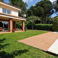 House in the city center in Spain, Catalunya, Begur, 252 sq.m.