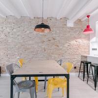 Flat in the city center in Spain, Catalunya, Barcelona, 92 sq.m.