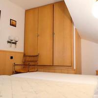 Flat at the first line of the sea / lake in Spain, Catalunya, Girona, 185 sq.m.