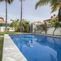 Villa in Spain, Andalucia, 356 sq.m.