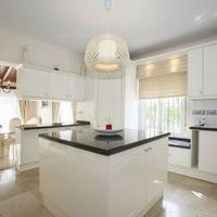 Villa in Spain, Andalucia, 356 sq.m.