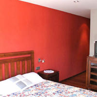 Дом на первой линии моря/озера в Испании, Каталония, Жирона, 190 кв.м.