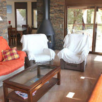 Дом на первой линии моря/озера в Испании, Каталония, Жирона, 190 кв.м.