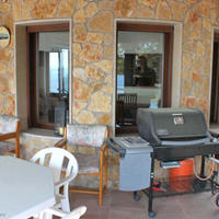 Дом на первой линии моря/озера в Испании, Каталония, Жирона, 190 кв.м.