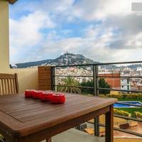 Таунхаус в центре города в Испании, Каталония, Жирона, 240 кв.м.