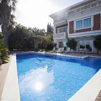 Villa in Spain, Catalunya, Barcelona, 660 sq.m.