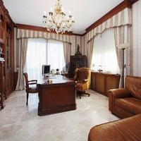 Villa in Spain, Catalunya, Barcelona, 660 sq.m.