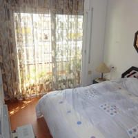 Apartment at the first line of the sea / lake in Spain, Catalunya, Girona, 85 sq.m.