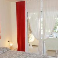 Квартира на первой линии моря/озера в Испании, Каталония, Багур, 140 кв.м.