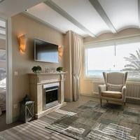 Flat at the first line of the sea / lake in Spain, Catalunya, Girona, 70 sq.m.