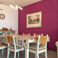 Flat at the first line of the sea / lake in Spain, Catalunya, Girona, 77 sq.m.