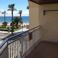 Квартира на первой линии моря/озера в Испании, Каталония, Багур, 80 кв.м.